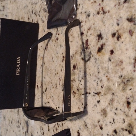 Prada polarized sunglasses spr 04xs made in Italy - Picture 4 of 8